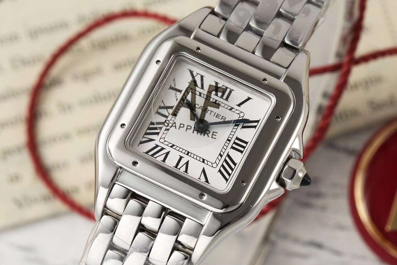 까르띠에 팬더 시리즈 스몰 사이즈 시계 001-205458