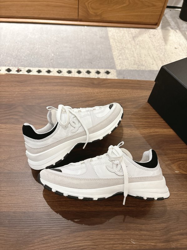 샤넬 봄여름 신상 캐주얼 운동화 001-205619