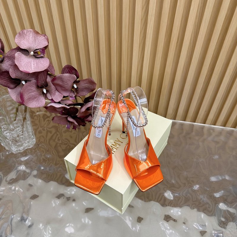 지미추 미러 에나멜 포인트 힐 샌들 001-205822