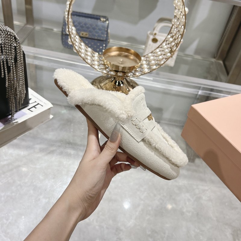 미우미우 울 로퍼 빈티지 패션 슬리퍼 001-205948