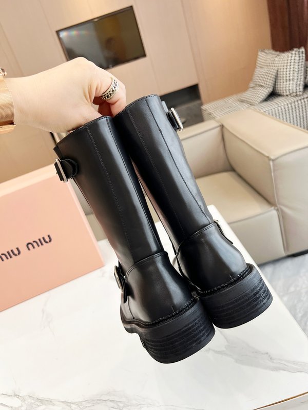 미우미우 가을 겨울 소가죽 느슨한 부츠 여성용 부츠 001-205996