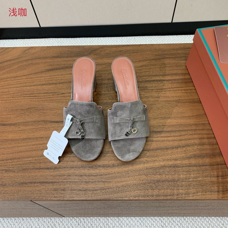 로로피아나 양가죽 미들힐 슬리퍼 001-206078
