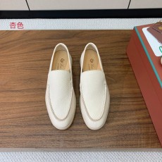 로로피아나 광택 가죽 로퍼 001-206141