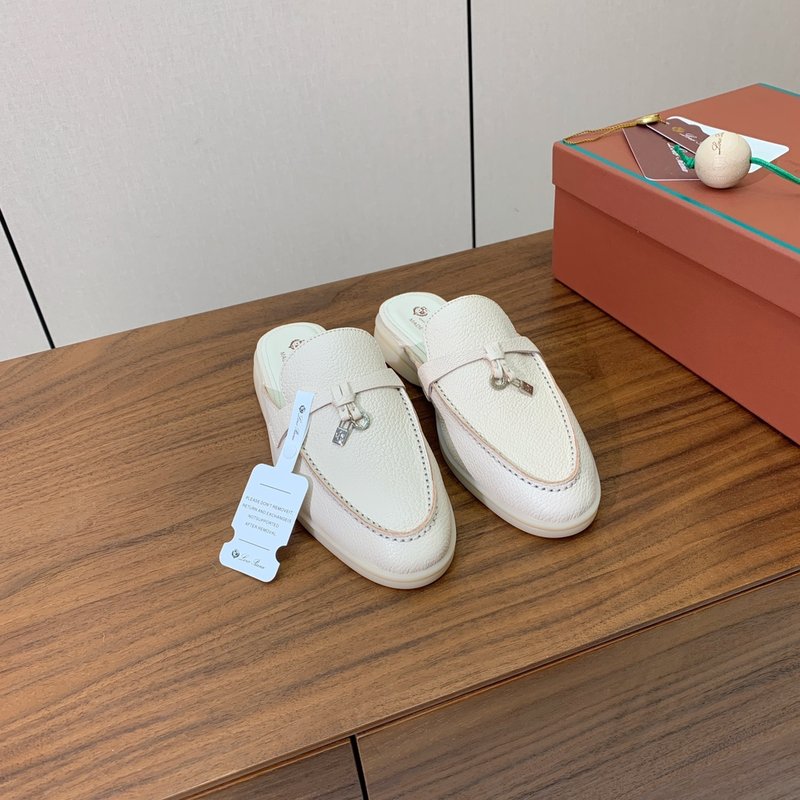 로로피아나 캐시멀 가죽 뮬 001-206146