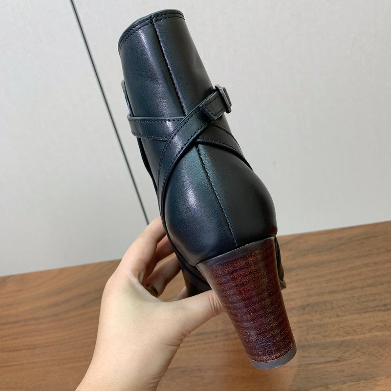 로로피아나 하이힐 앵클부츠 소가죽 양피 안감 001-206176