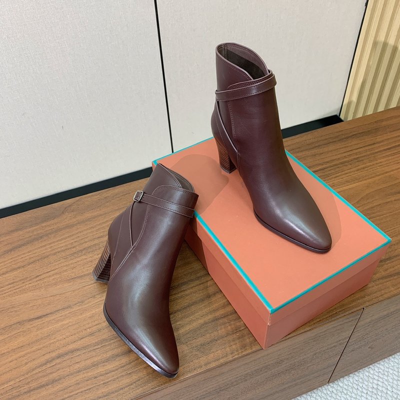 로로피아나 카프스킨 하이힐 앵클부츠 001-206177