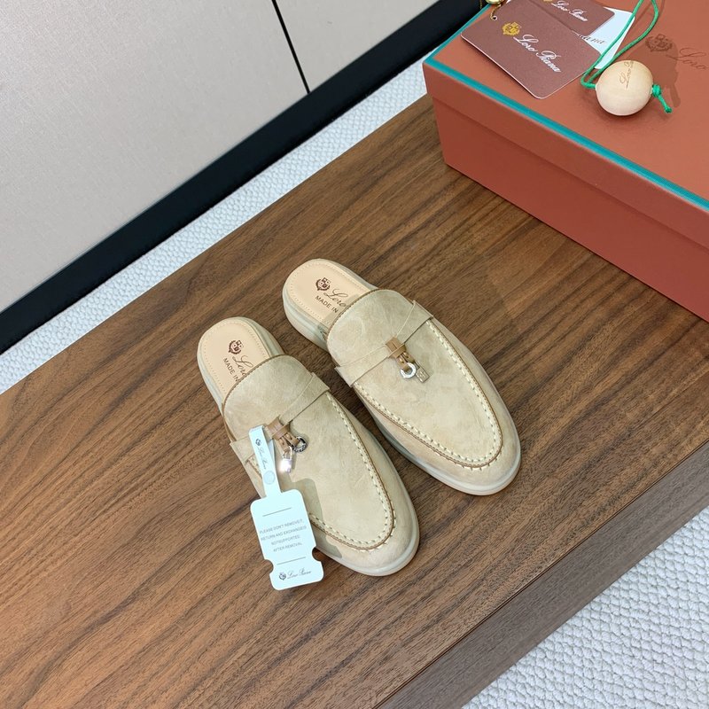 로로피아나 캐시미어 록 스티치 뮬 001-206211
