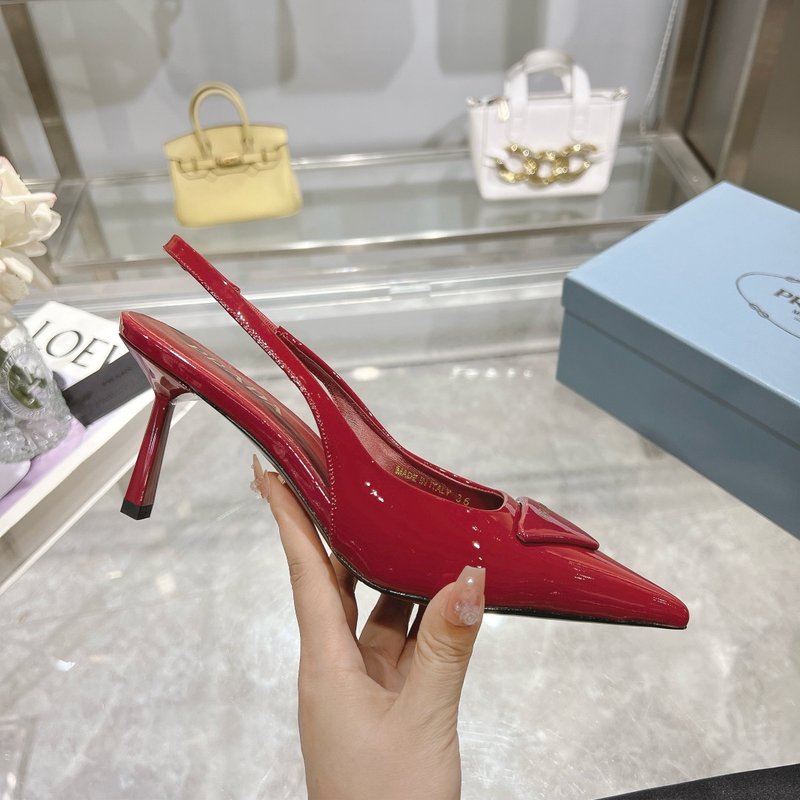 프라다 뾰족한 발가락 페이던트 하이힐 샌들 001-206336