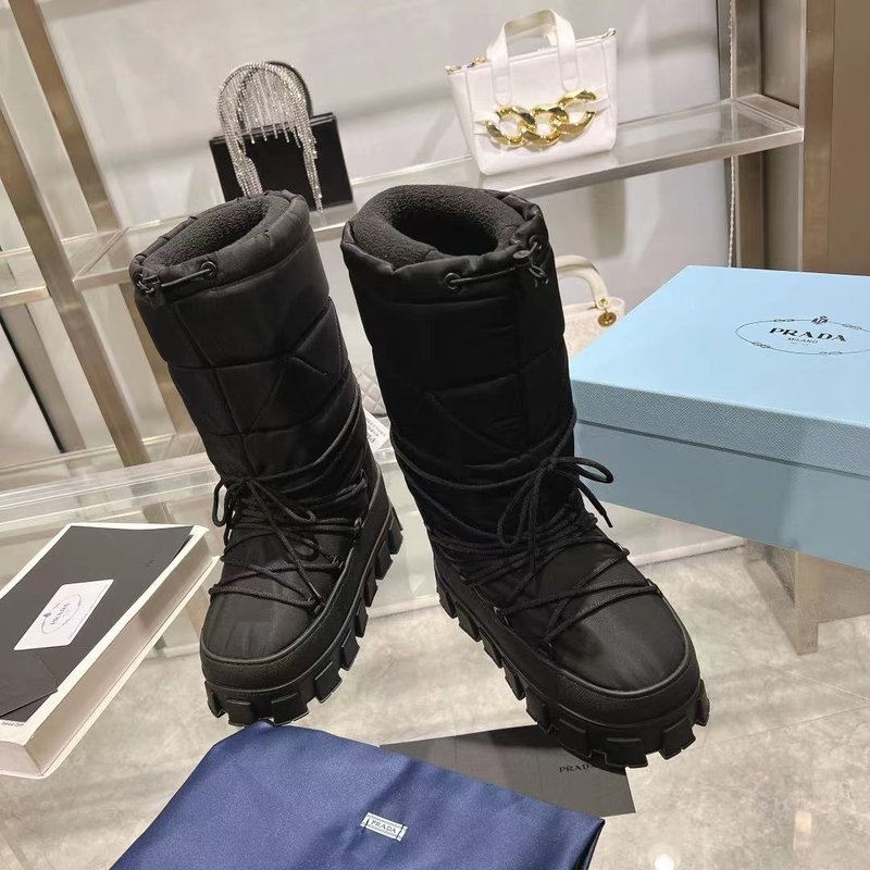 프라다 빈티지 스웨이드 자수 로고 스니커즈 001-206367
