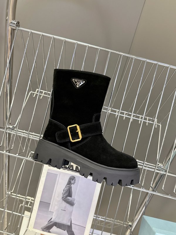 프라다 트라이앵글 로고 워싱드 레더 여성 부츠 001-206375