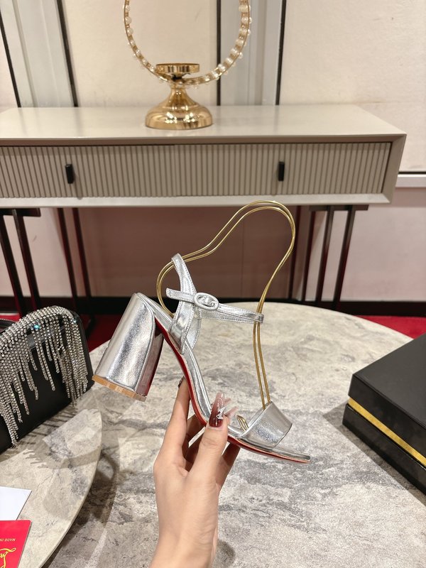 블랙 굽 둥근 코 오픈 토 샌들 001-206672