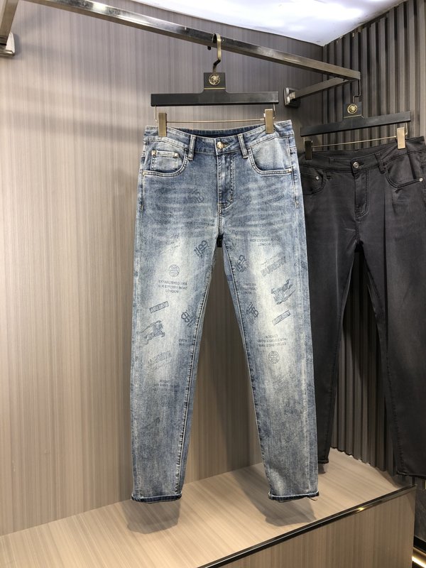 버버리 남성용 울트라 소프트 워시 데님 팬츠 001-207058