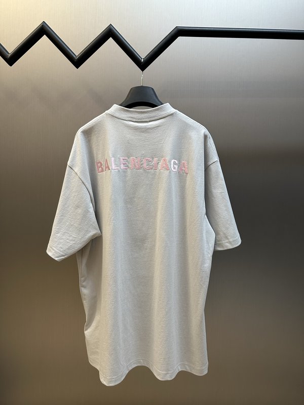 발렌시아가 레터 자수 반팔 티셔츠 001-207202