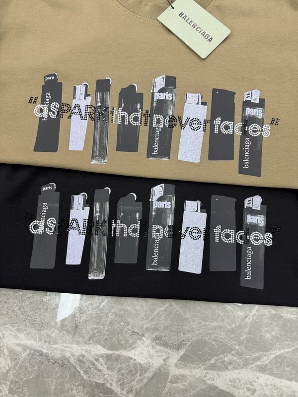 발렌시아가 유니섹스 순면 반팔 티셔츠 001-207275