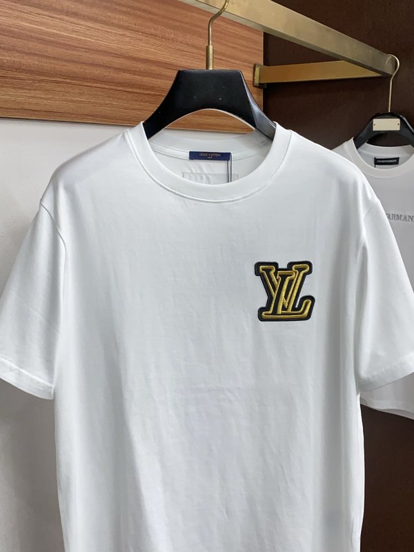 루이비통 남성 면 라운드넥 반팔 티셔츠 001-207932