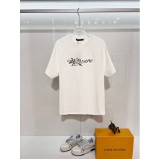 루이비통 울프 헤드 자수 라운드넥 반팔 티셔츠 001-208229