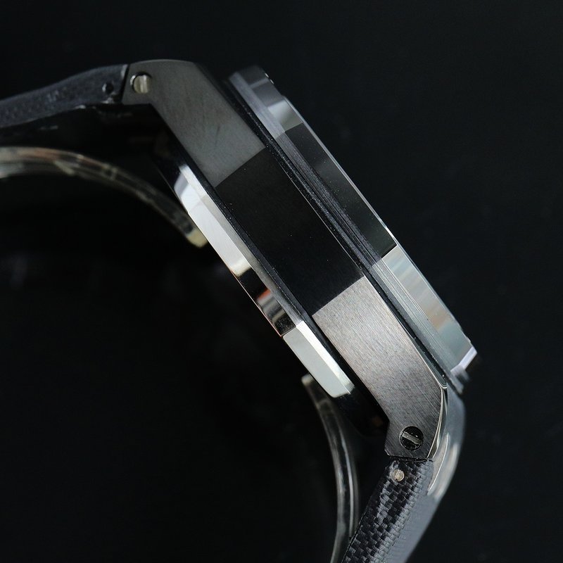 오디마 피게 로얄 오크 오프쇼어 크로노그래프 오토매틱 001-211273