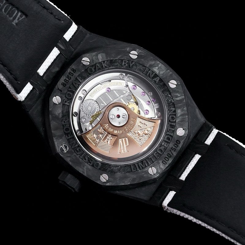 오데마 피게 로얄 오크 단조 카본 초경량 시계 001-211980