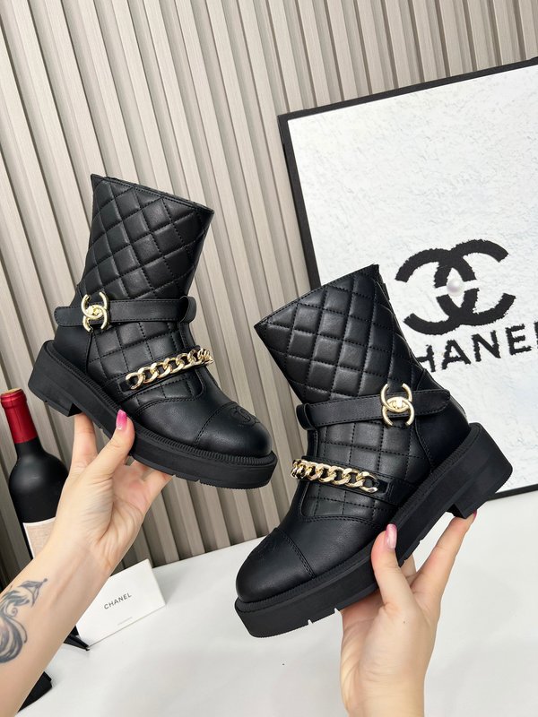 샤넬 가을 겨울 소양모 플라이 니트 숏 부츠 001-212969