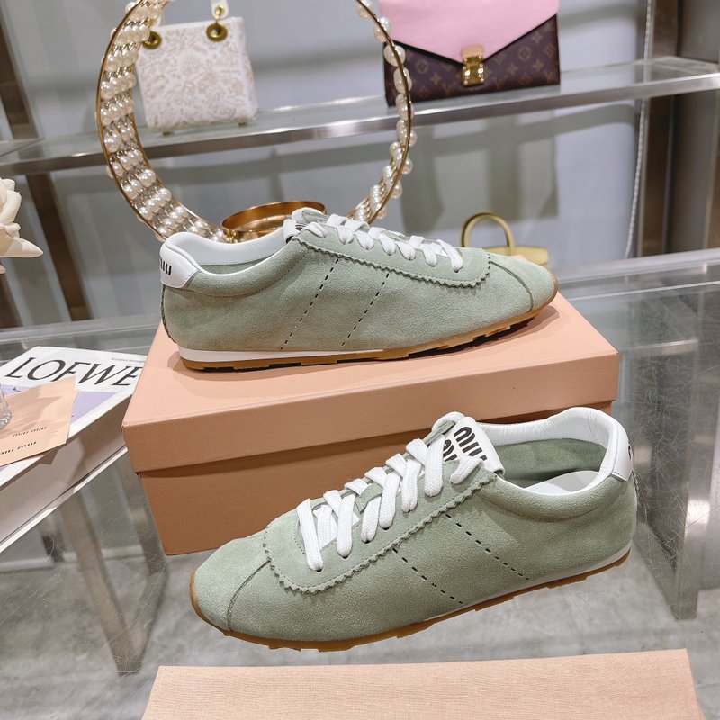 미우미우 빈티지 더티 스니커즈 001-213517