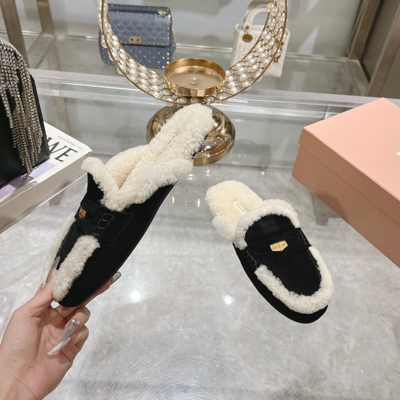 미우미우 울 로퍼 빈티지 패션 슬리퍼 001-213532