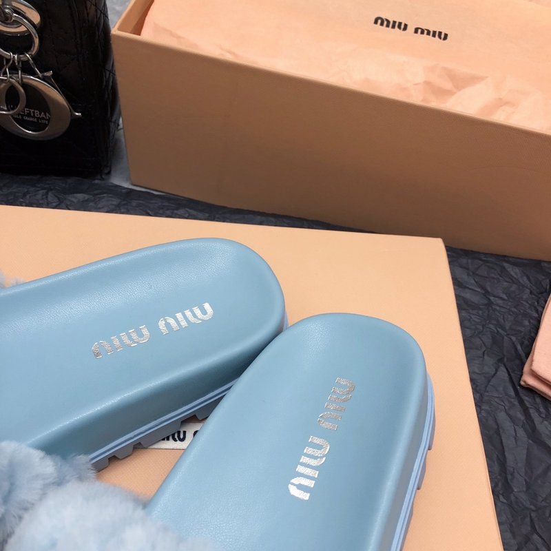 미우미우 가을 겨울 울 퍼 슬리퍼 001-213555