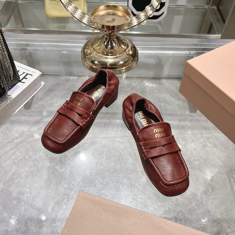 미우미우 봄 신상 메리제인 발레슈즈 하이힐 원샷 001-213596