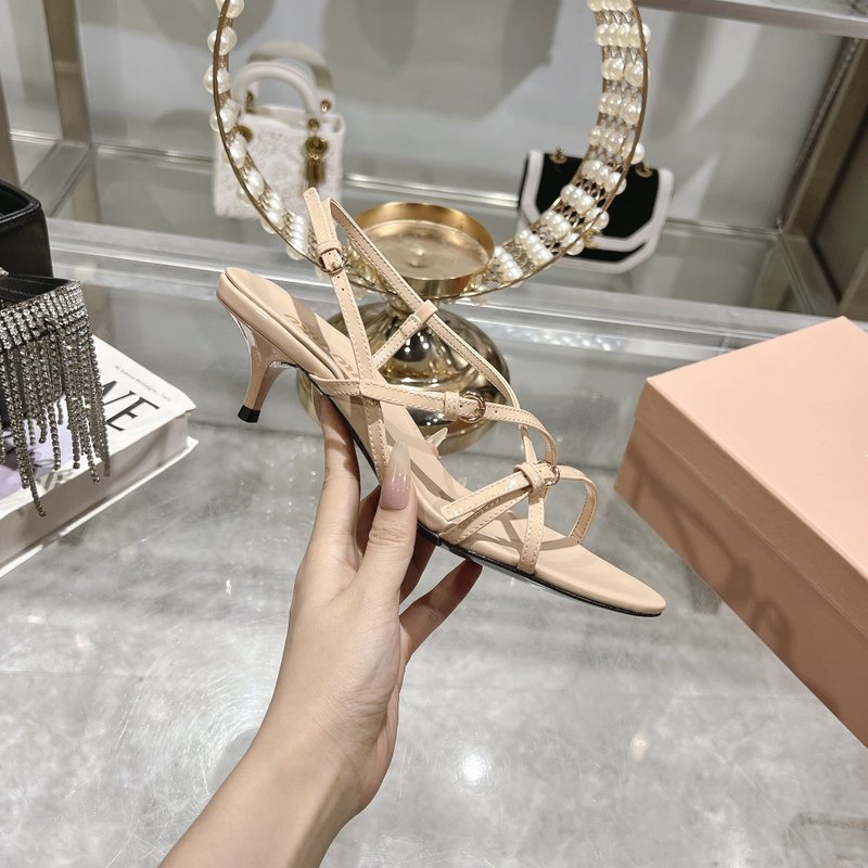 미우미우 봄여름 새끼발가락 힐 샌들 001-213647
