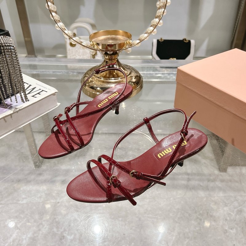 미우미우 봄여름 캣힐 샌들 001-213648