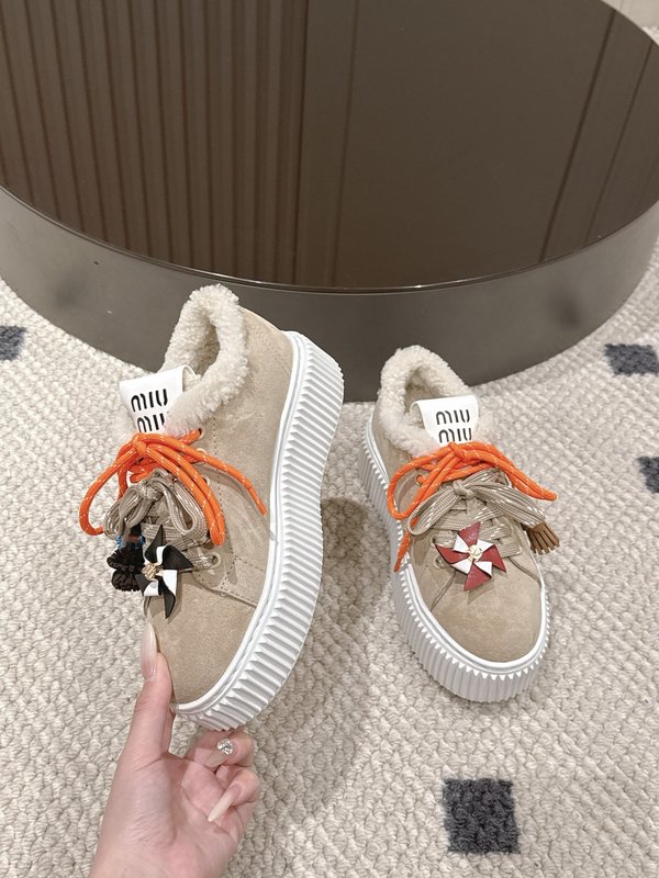 MIUMIU 리얼 퍼 스웨이드 플랫폼 슈즈 001-213774