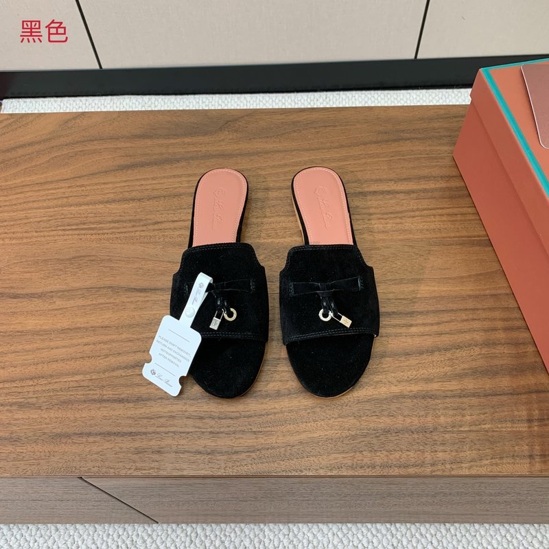 스웨이드 플랫 샌들 001-213810