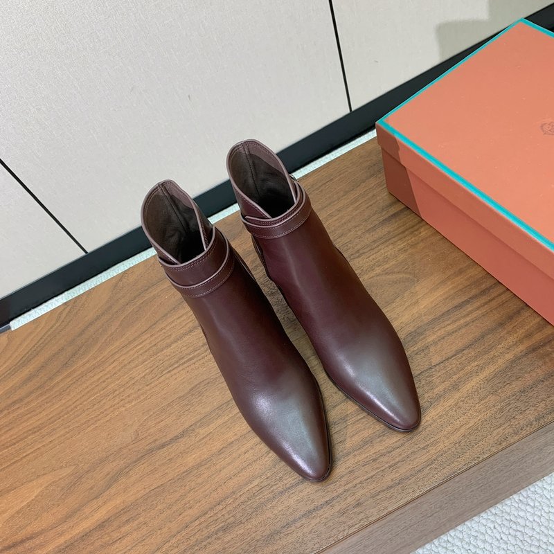 로로피아나 카프스킨 하이힐 앵클부츠 001-213972