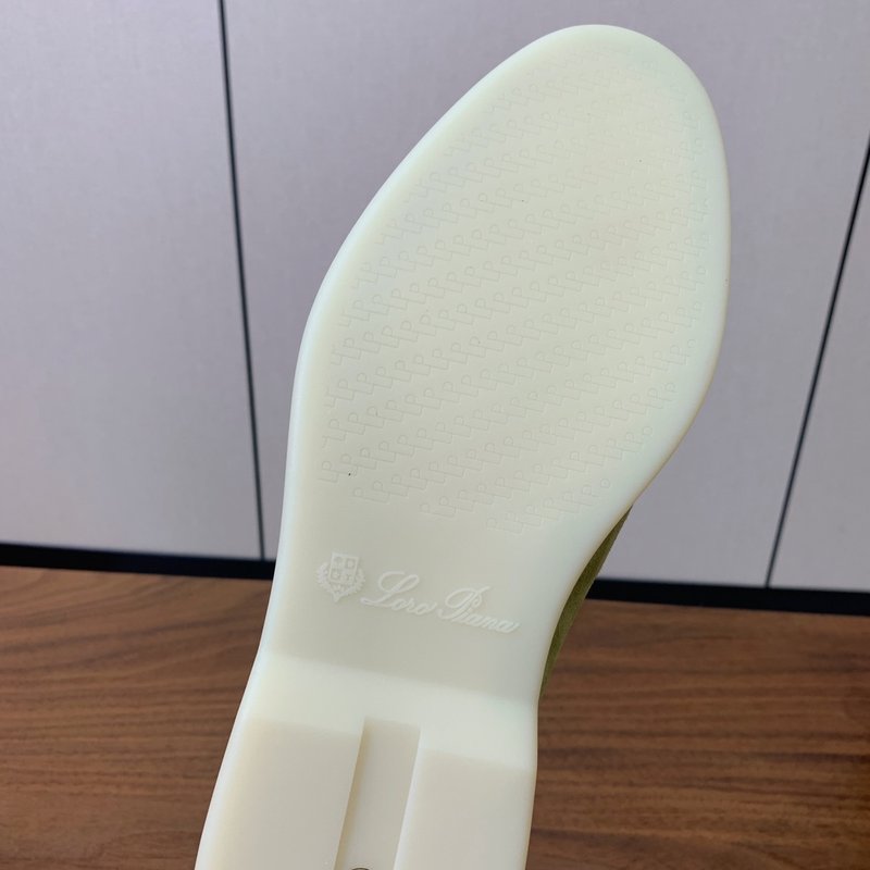 로로 피아나 남성 스무스 로퍼 001-214010