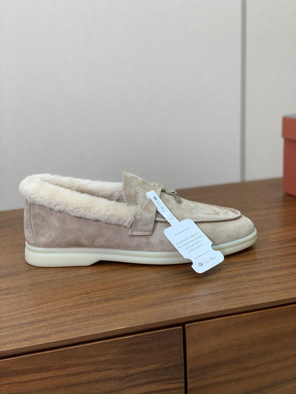 로로 피아나 양모 칼라 로퍼 슈즈 001-214059