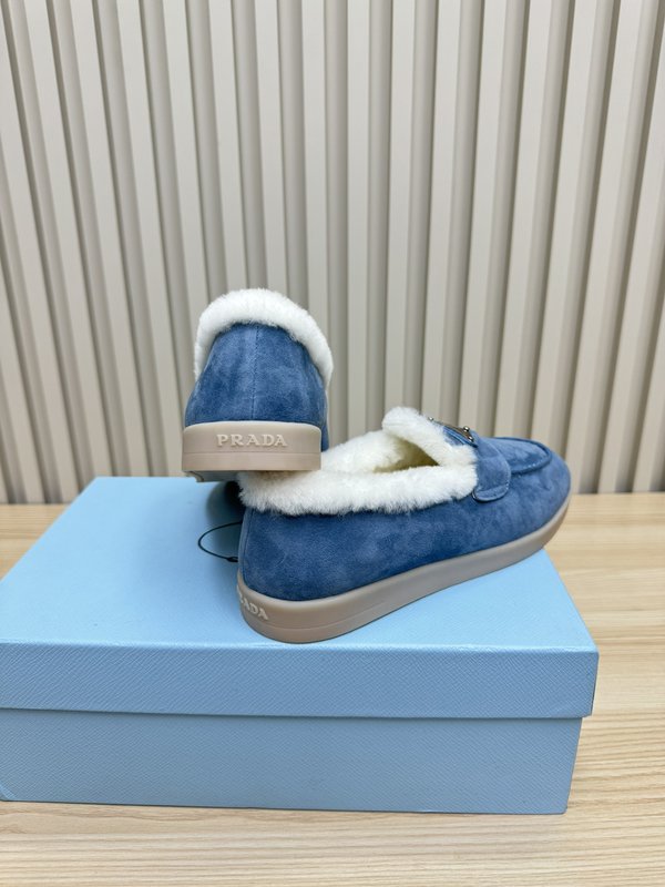 프라다 가을 겨울 울 칼라 로퍼 001-214087