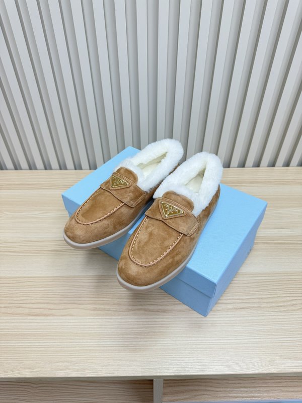 프라다 가을 겨울 울 칼라 로퍼 001-214089
