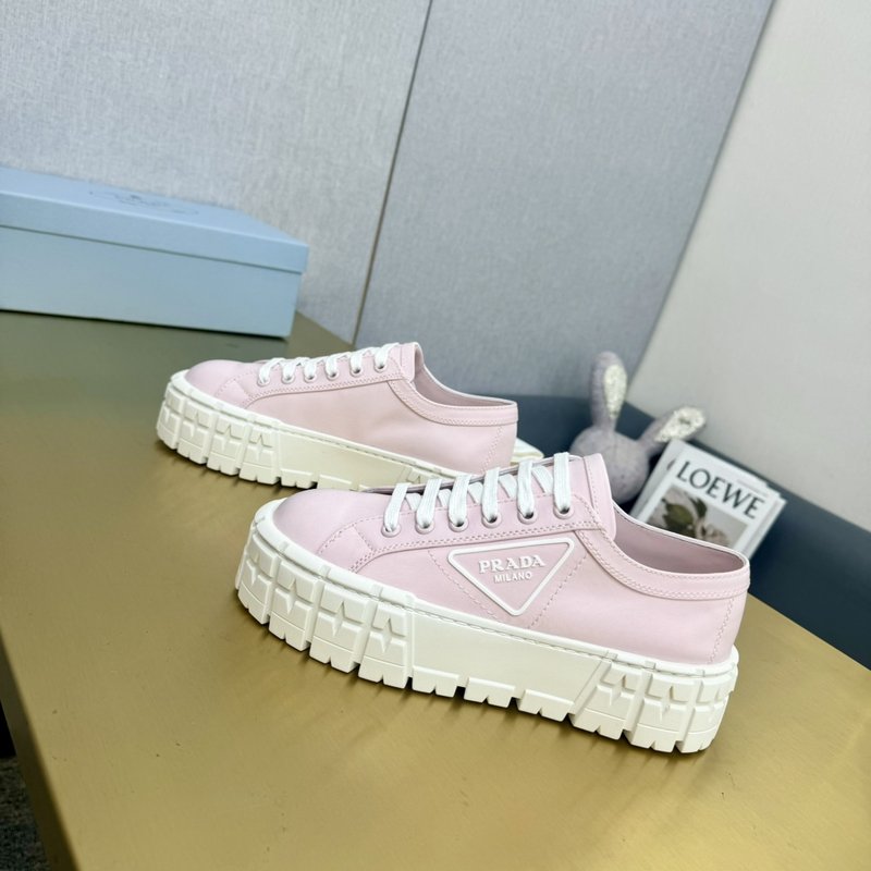 프라다 로고 프린트 두꺼운 밑창 캔버스 캐주얼 슈즈 001-214403