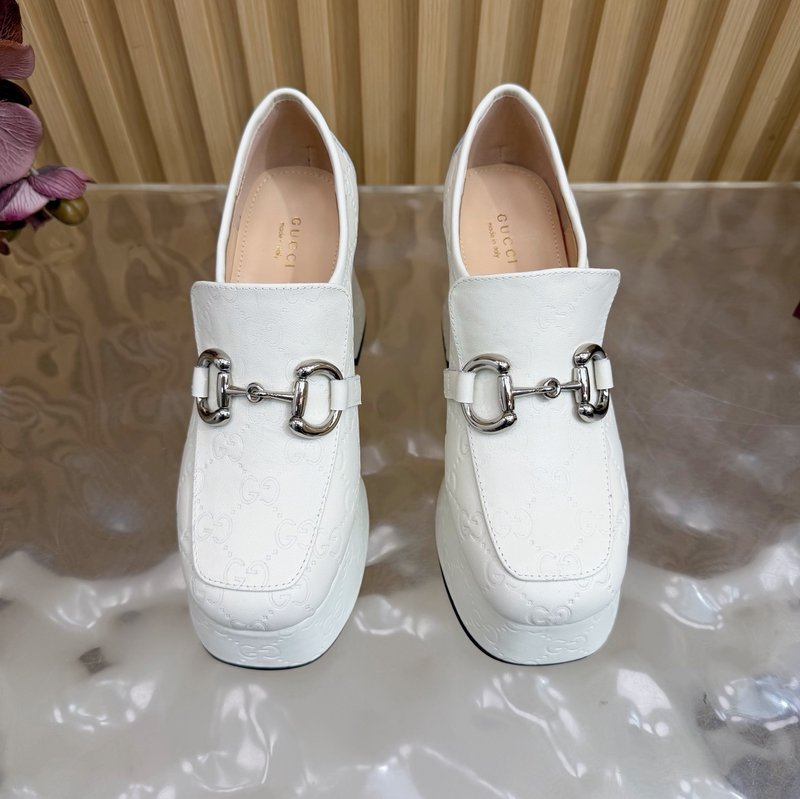 구찌 굽 플랫폼 뮬 샌들 001-214444