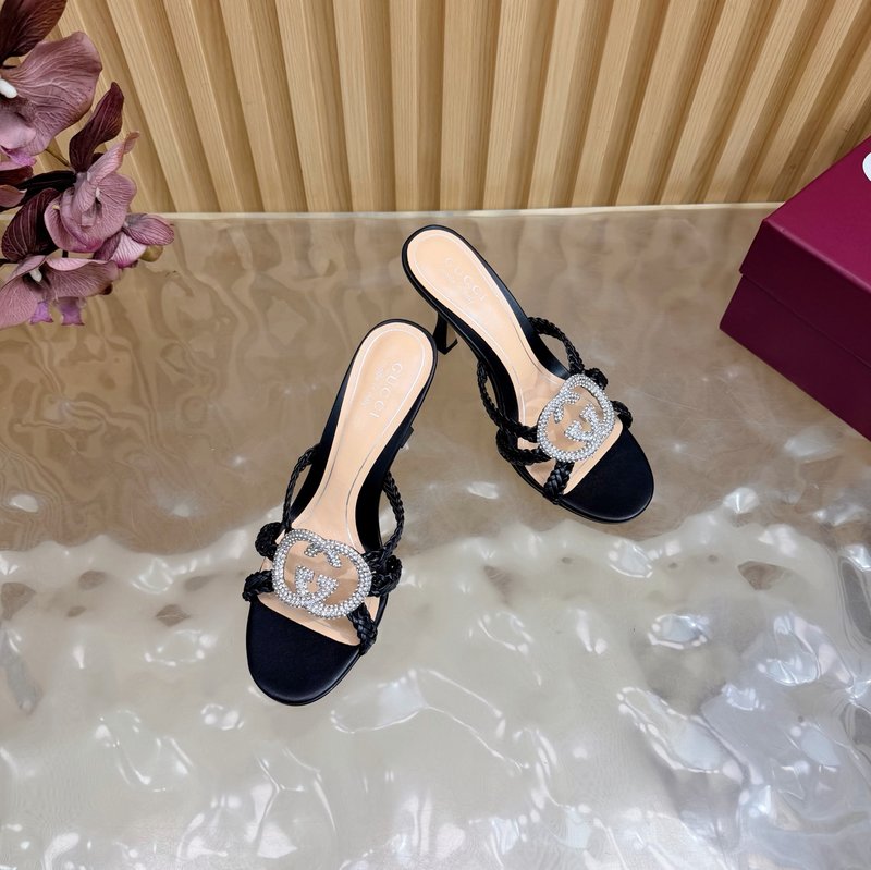 구찌 크리스탈 장식 샌들 001-214514