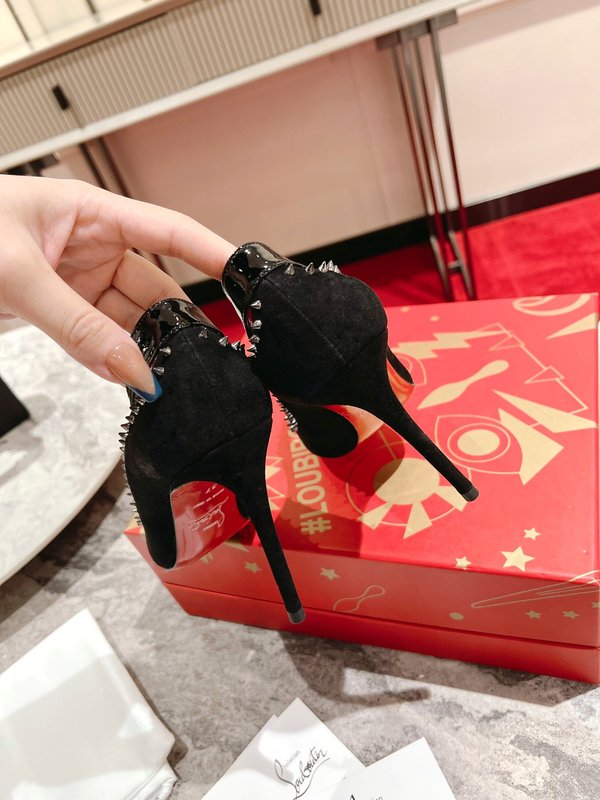 크리스찬 루부탱 블랙 벨벳 뾰족구두 스틸레토 힐 001-214648