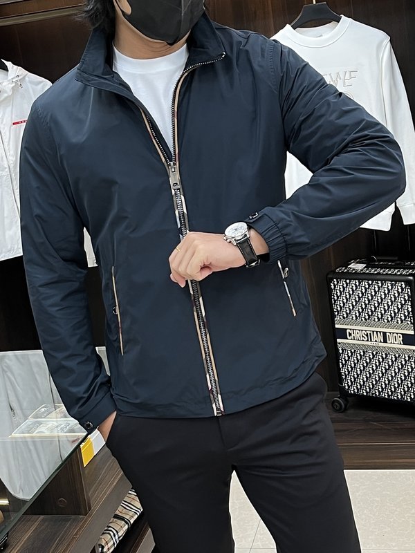 버버리 스탠드 칼라 자켓 엠블럼 자수 001-214841