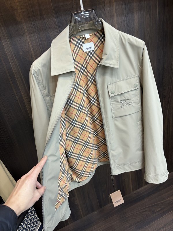 버버리 칼라 로고 자수 자켓 아우터 001-214852