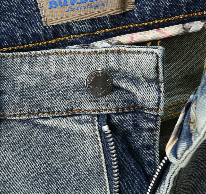 버버리 남성 스트레이트 워시 데님 팬츠 001-215059