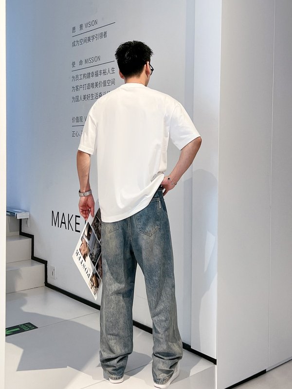 버버리 남성용 봄여름 신상 반팔 라운드 티셔츠 001-215080