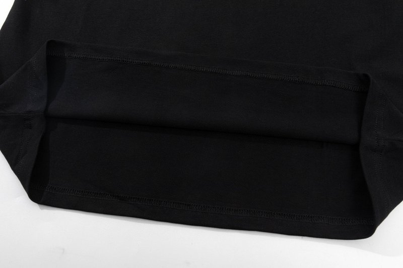 버버리 로고 자수 라운드넥 면 반팔 티셔츠 001-215102