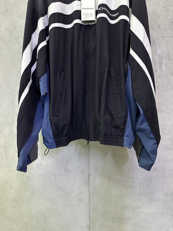 발렌시아가 스플릿 컬러 빈티지 바람막이 자켓 001-215264
