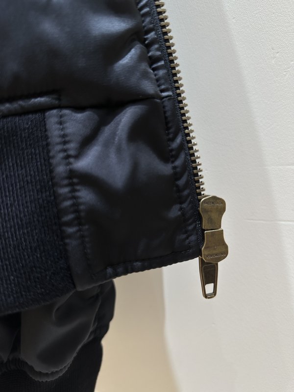 발렌시아가 콜라보 프리미엄 플라이트 자켓 패딩 아우터 001-215376