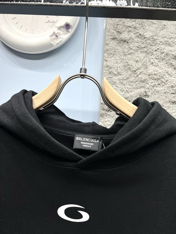 발렌시아가 01 프린팅 후드 티셔츠 001-215381