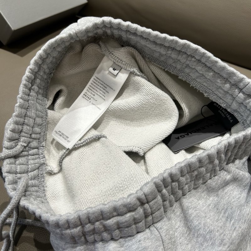 발렌시아가 푸마 콜라보 자수 와이드 트레이닝 팬츠 001-215454