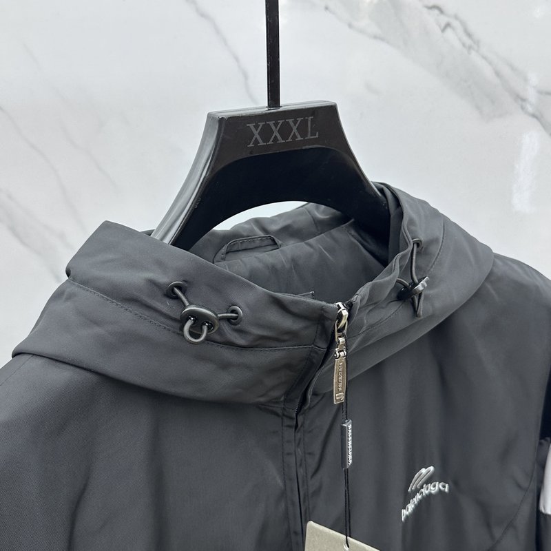발렌시아가 로고 컬러 블록 지퍼 자켓 001-215465